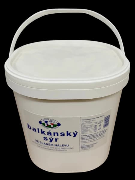 Balkánský sýr ve slaném nálevu